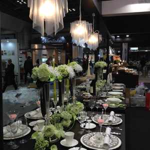 名古屋市東区の花屋「hanafutaba」空間デザイン02