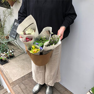 名古屋市東区の花屋「hanafutaba」お花の定期便02